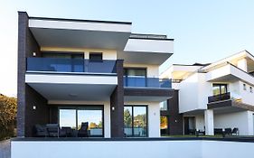 Graffit Luxury Houses